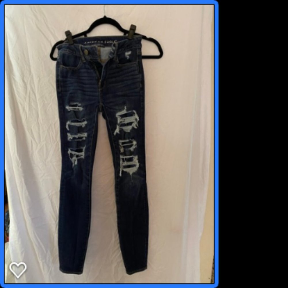 American Eagle dark distressed next level stretch